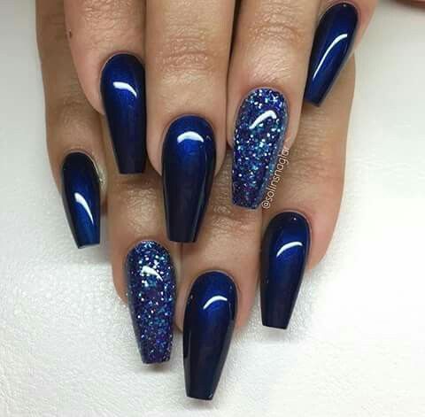 blue classy glitter nail design