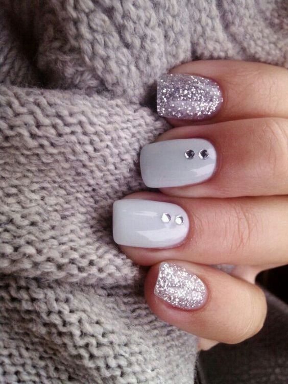 White and White Glitter Gel Nails | Sparkle gel nails, Glitter gel nails,  Gel nails
