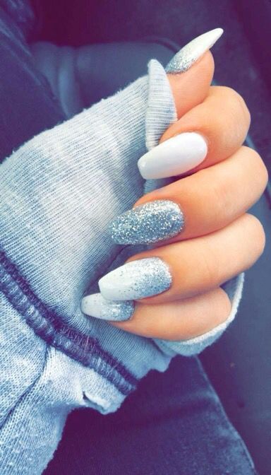 silver glitter ombre white nail art christmas design