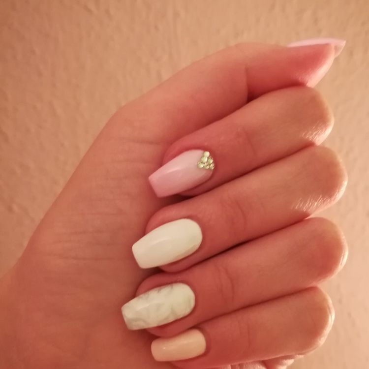 summer nails inspo