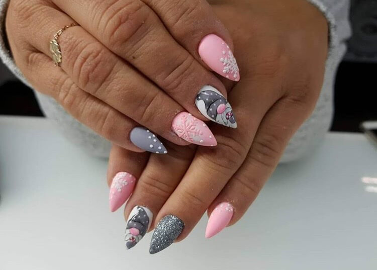 snow nails christmas winter manicure pink pearls